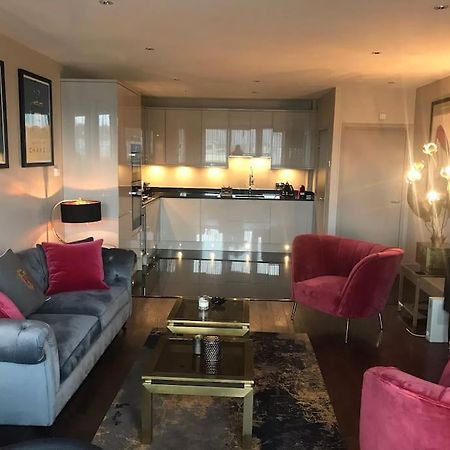 Luxury Central Tunbridge Wells With Free Parking Apartman Kültér fotó