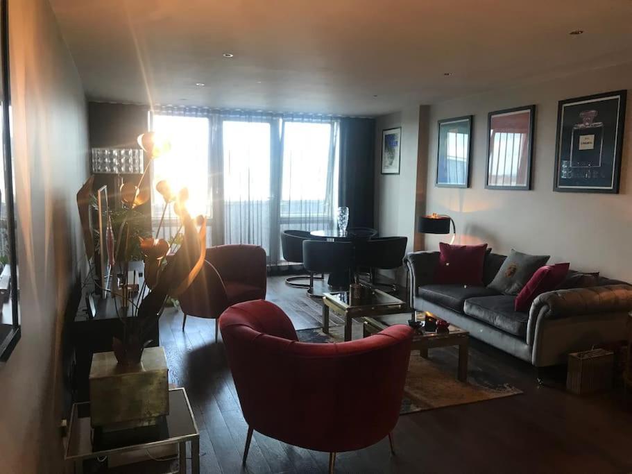 Luxury Central Tunbridge Wells With Free Parking Apartman Kültér fotó