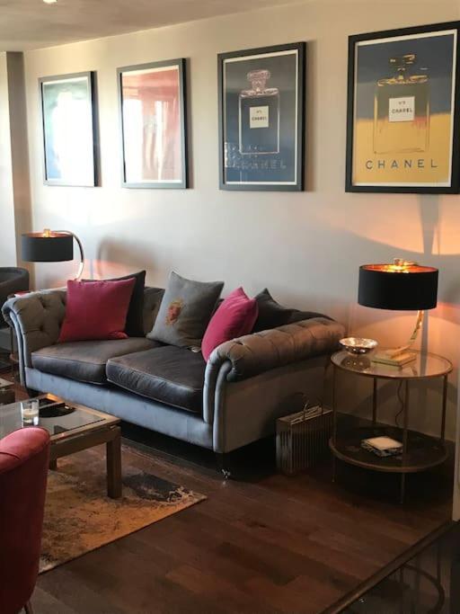 Luxury Central Tunbridge Wells With Free Parking Apartman Kültér fotó